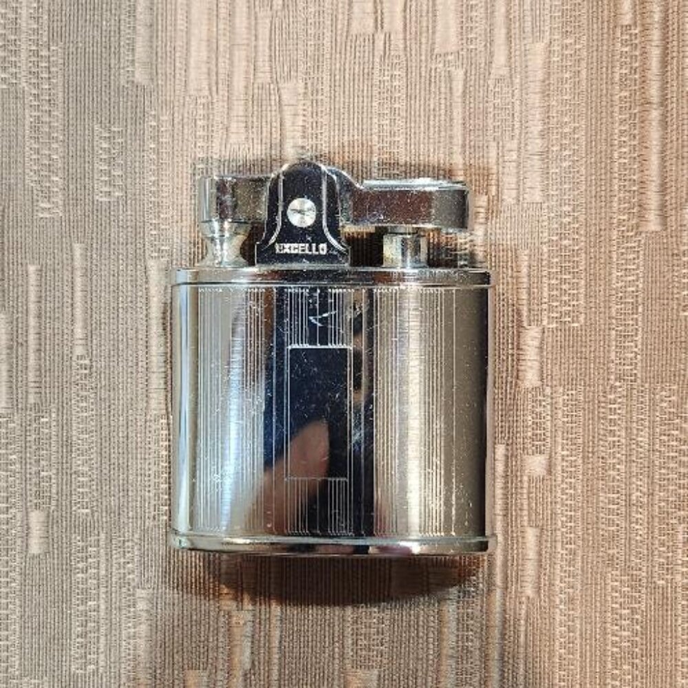 Vintage Excello Automatic Pocket Lighter